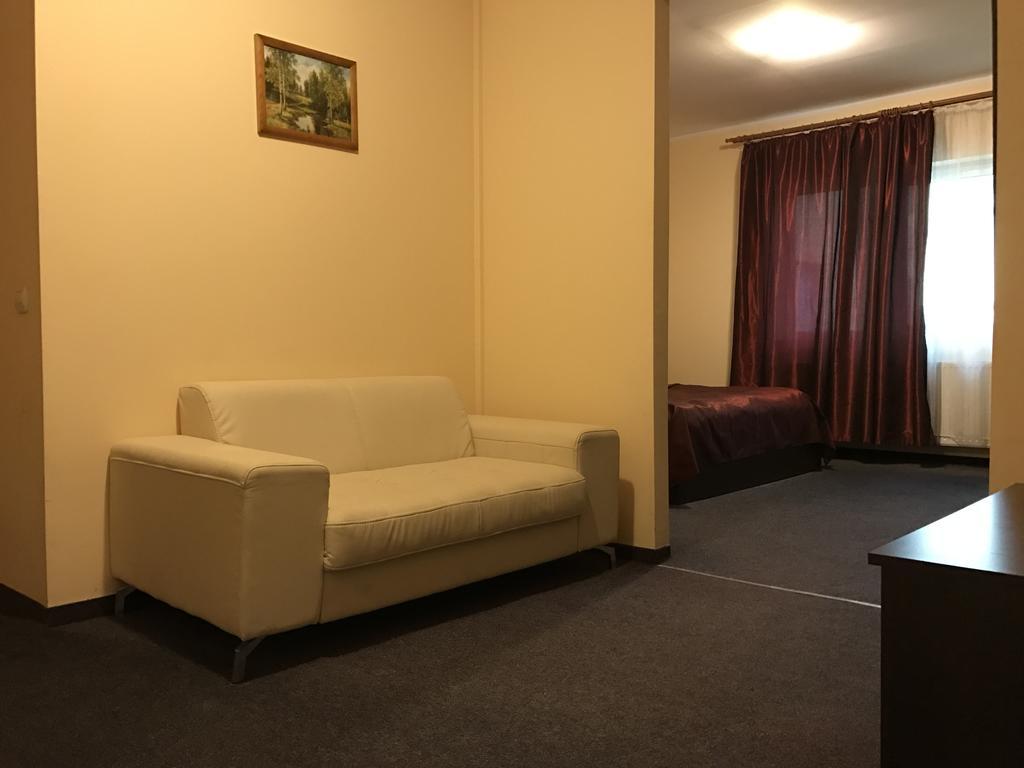 Hotel Cardinal ซาตูมาเร ภายนอก รูปภาพ