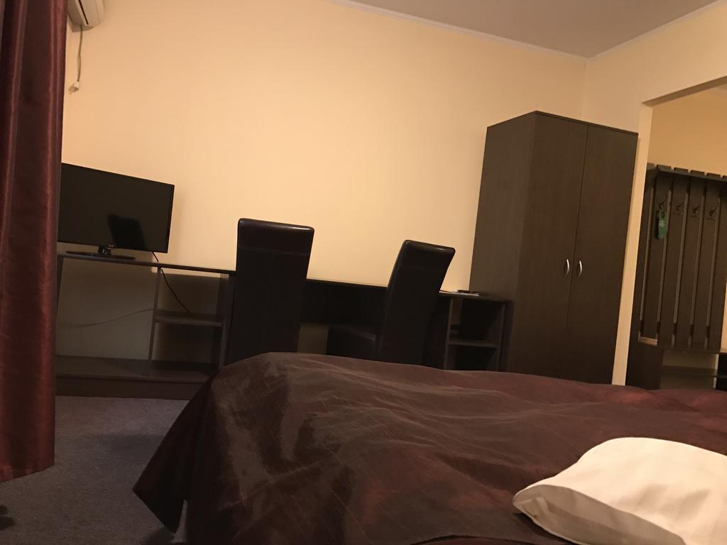 Hotel Cardinal ซาตูมาเร ภายนอก รูปภาพ