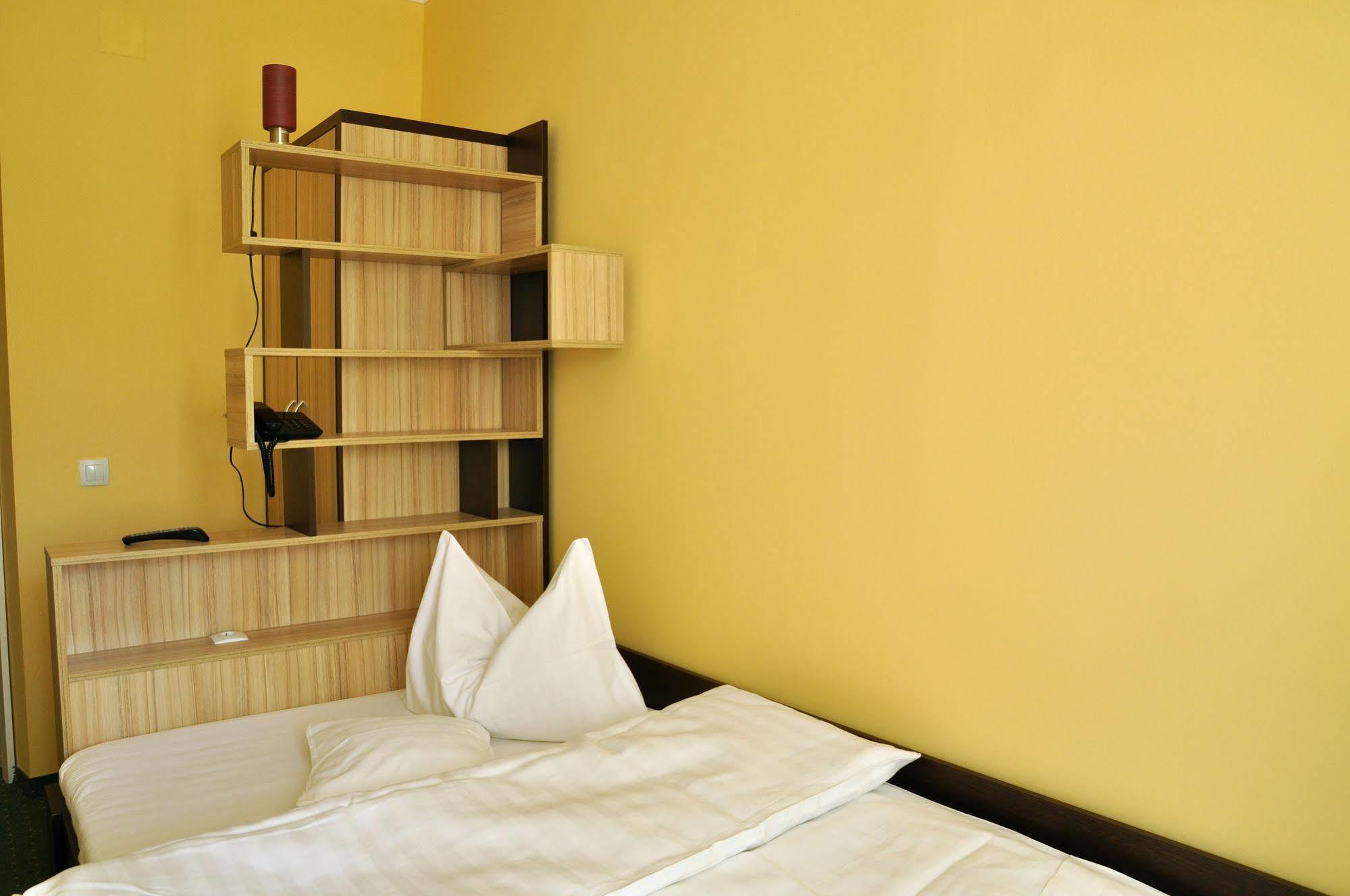 Hotel Cardinal ซาตูมาเร ภายนอก รูปภาพ